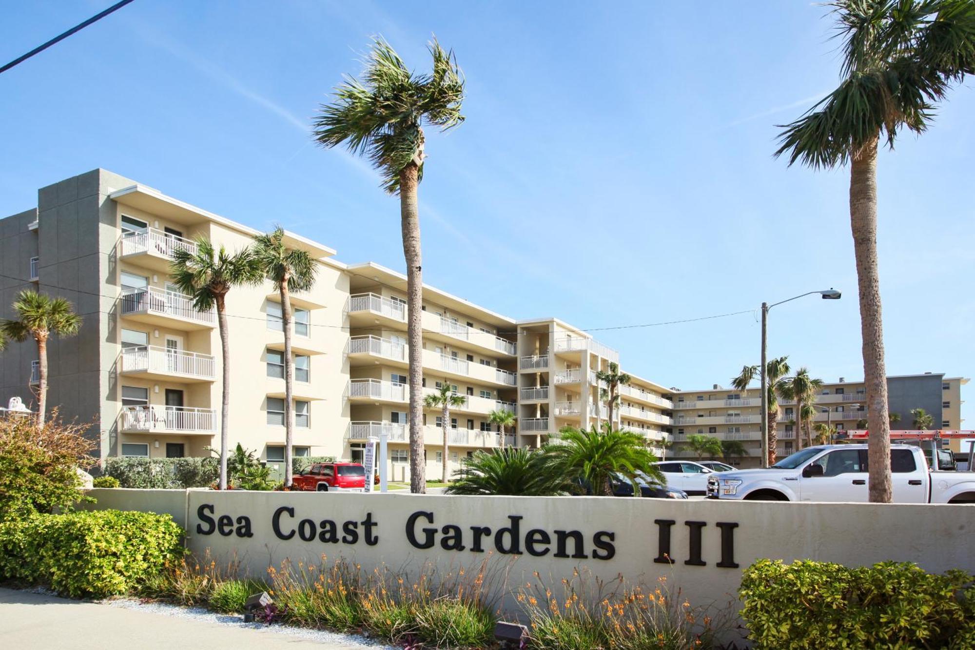 Fabulous Ocean And Pool Views From Balcony & Located On No-Drive Beach New Smyrna Beach Kültér fotó